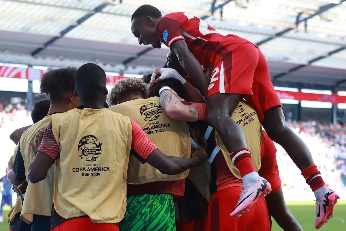 Perú vs Canadá Resumen